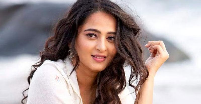 Anushka-2.jpg