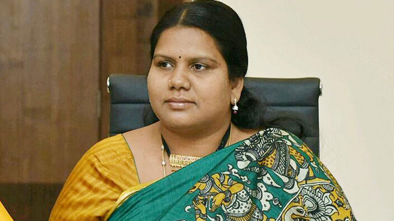 peetala-sujatha.jpg