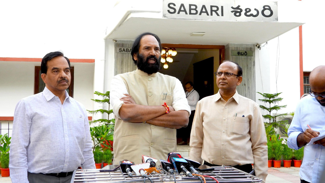 Minister Uttam 2.jpg