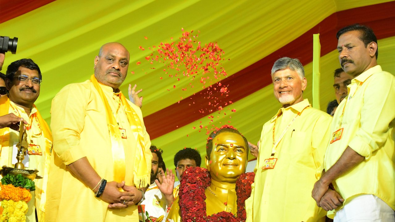 mahanadu-9.jpg