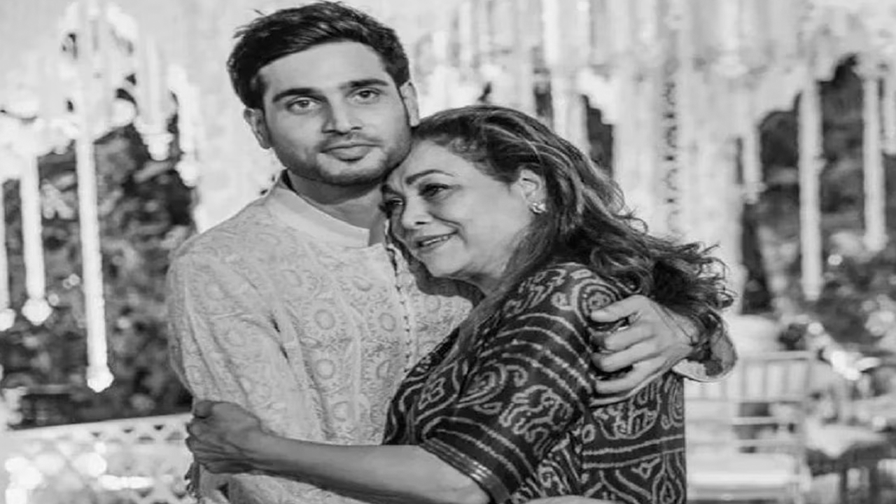 Jai-Anmol-Ambani-3.gif