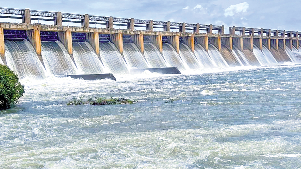 Tungabhadra River.jpg