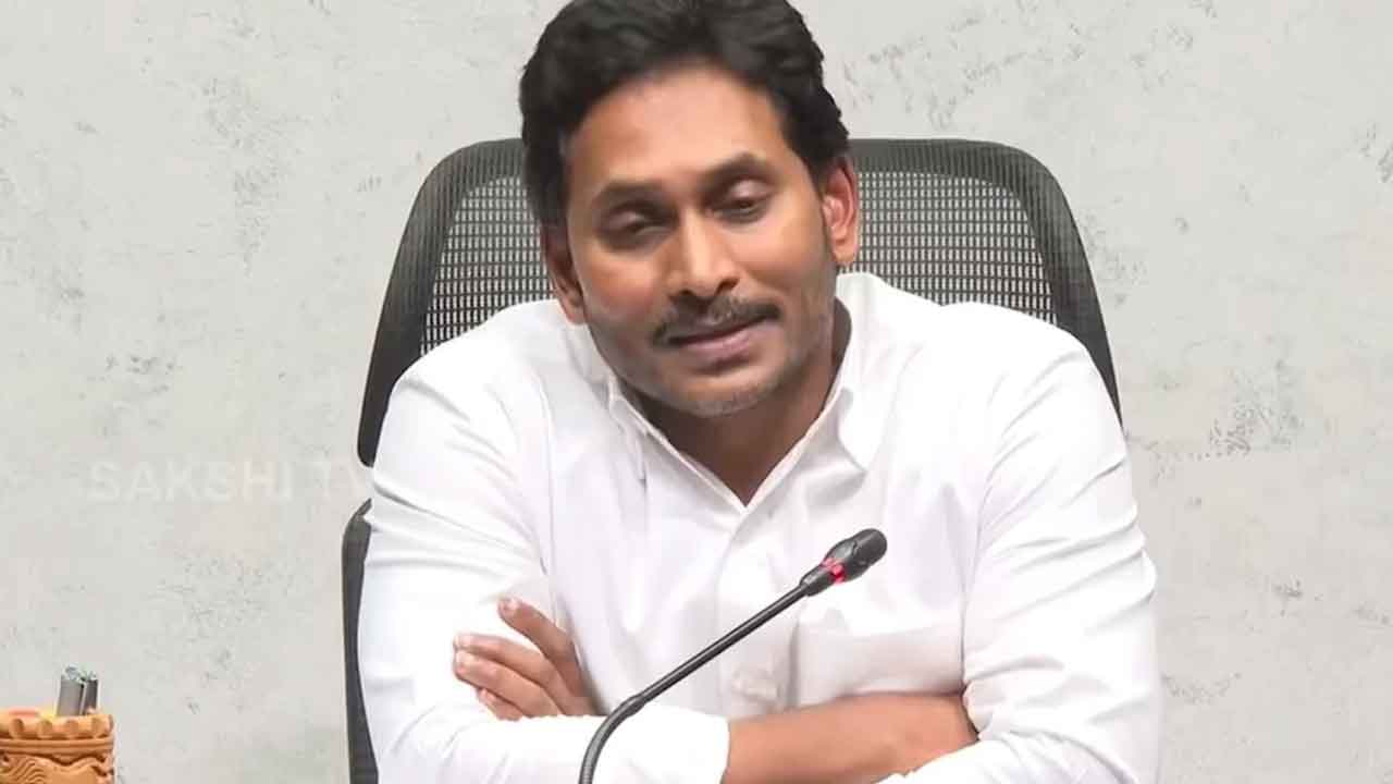 ys-jagan-at--talliki-vandan.jpg