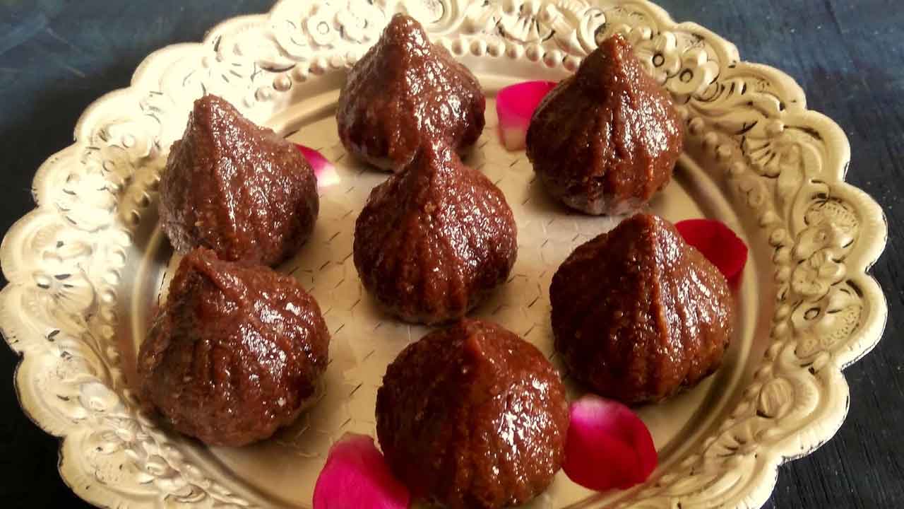 chocolate-modak.jpg