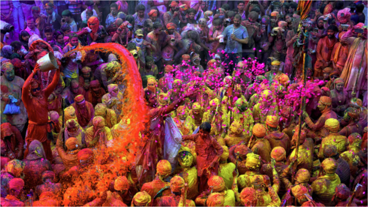 Holi (2).jpg