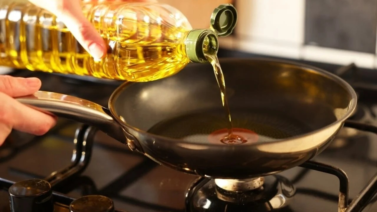 Cooking Oil.jpg