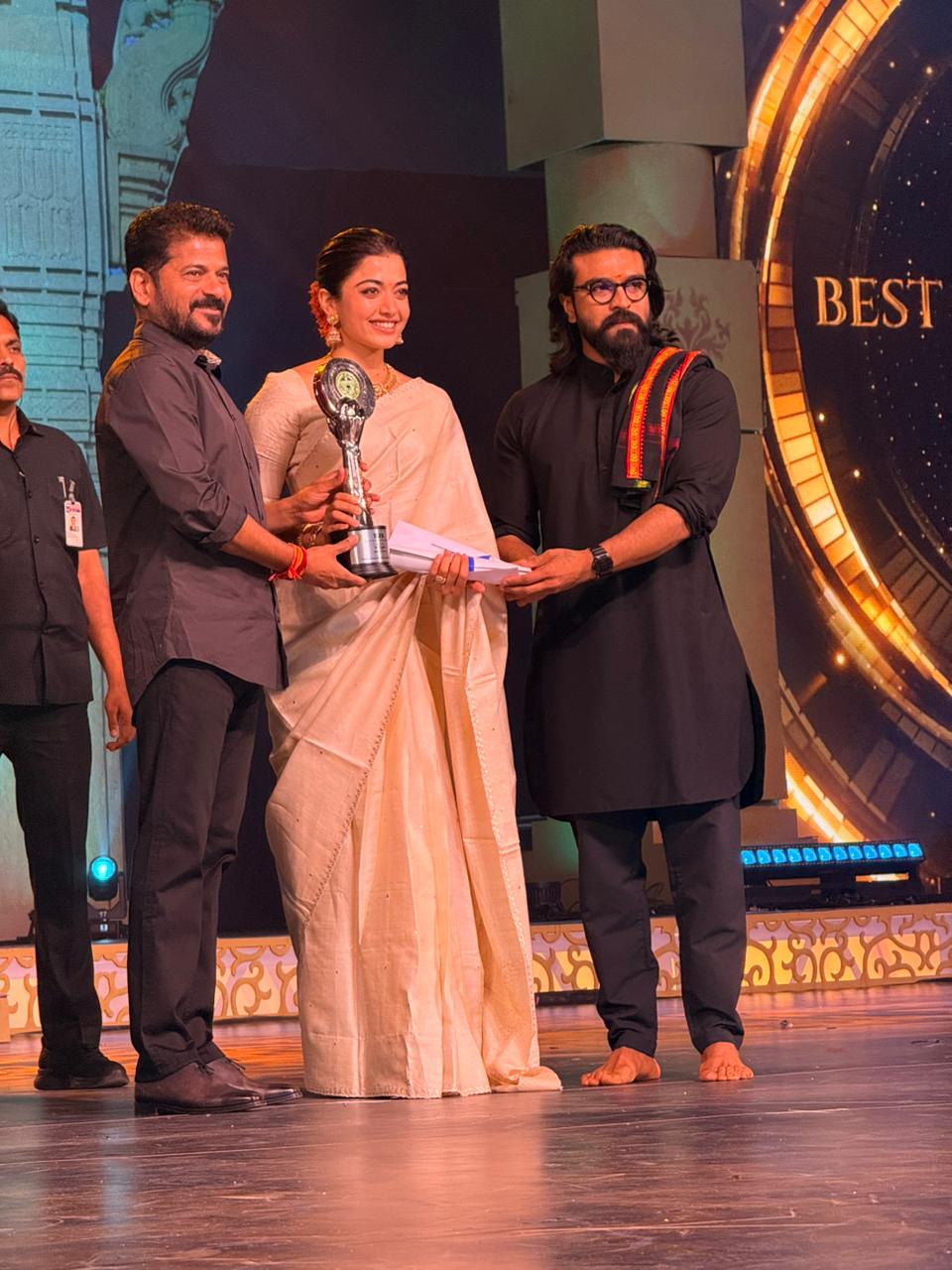 Gaddar awards (13).jpeg