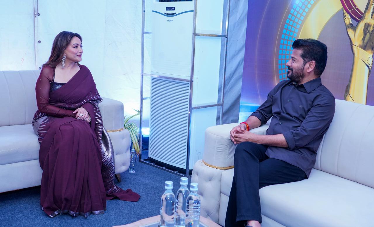 Gaddar awards (9).jpeg