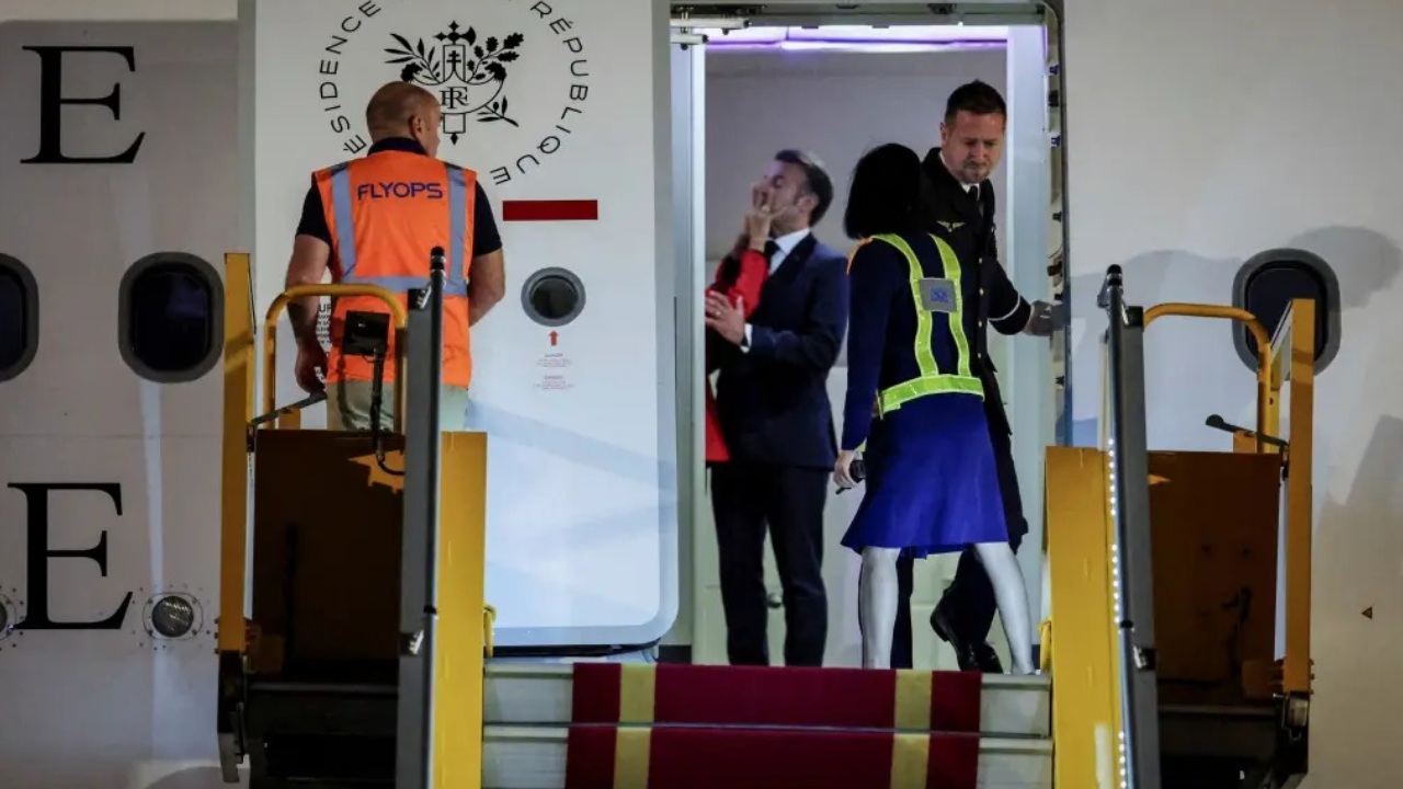 Macron.jpg