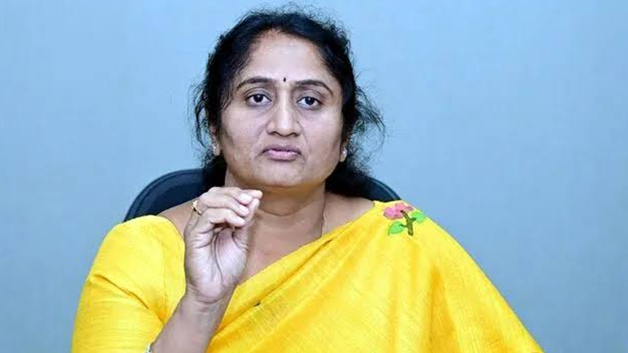 Minister-Savitha.jpg