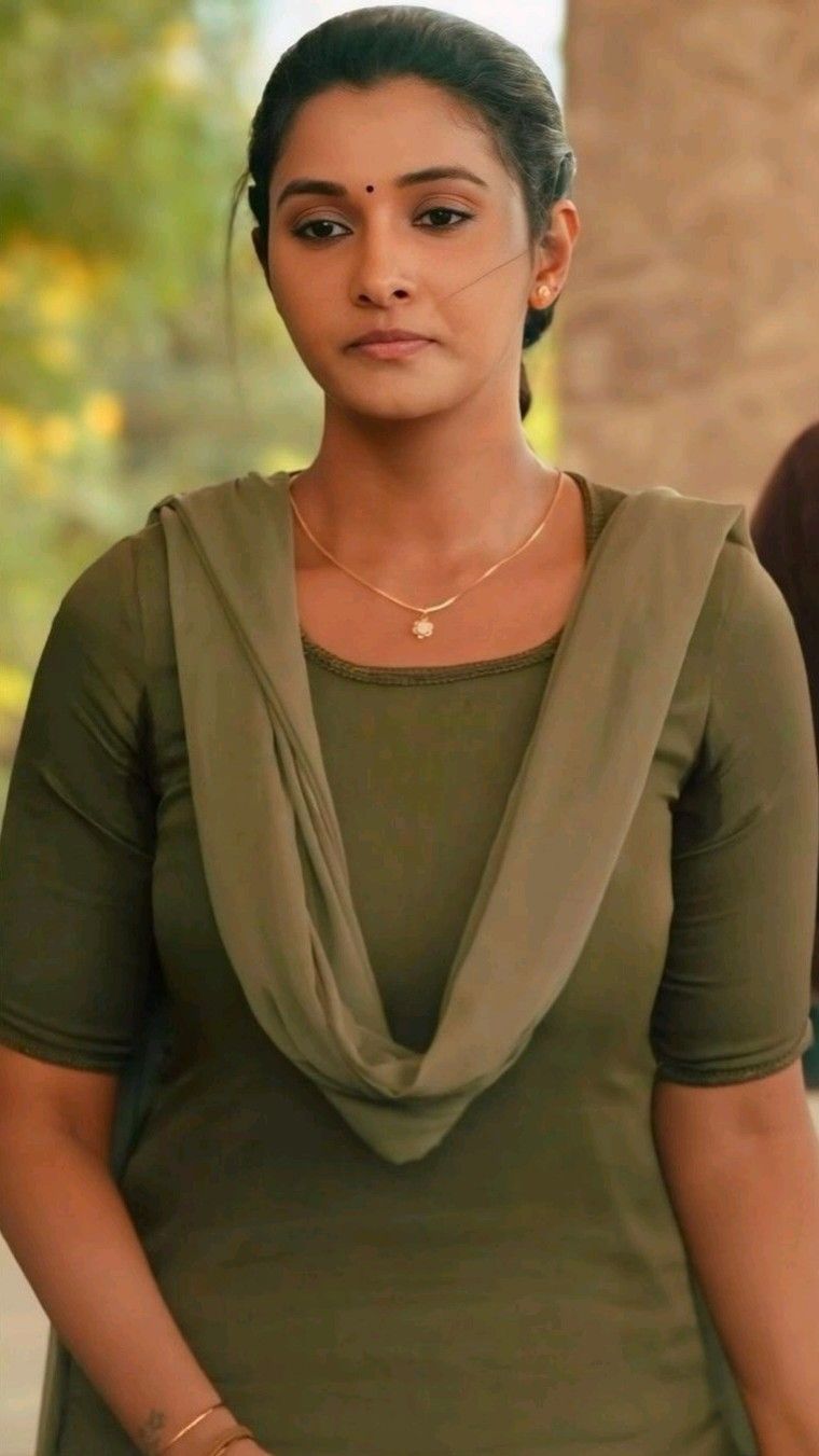 Priya 2.jpg