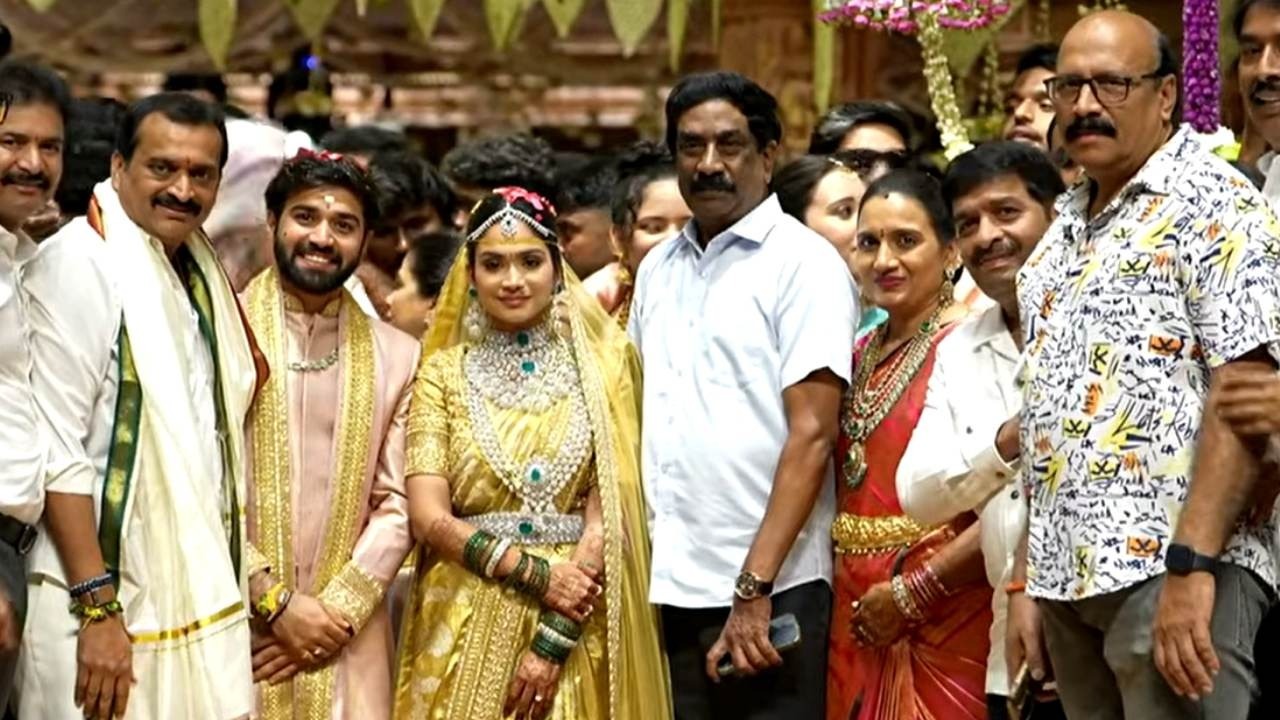 Bandla ganesh daughter wedding