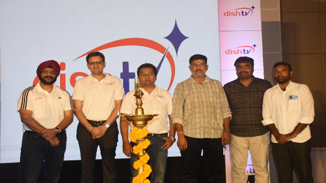 దక్షిణ భారత మార్కెట్‌పై డిష్ టీవీ ఫోకస్.. రూ.149కే తెలుగు, తమిళ్ ప్యాక్స్..  | Dish TV Launches ₹149 South India Packs With Telugu, Tamil Focus sgr