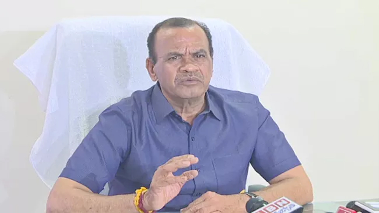 Minister Komatireddy Venkatreddy