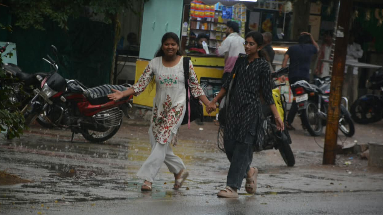 Rains3.jpg