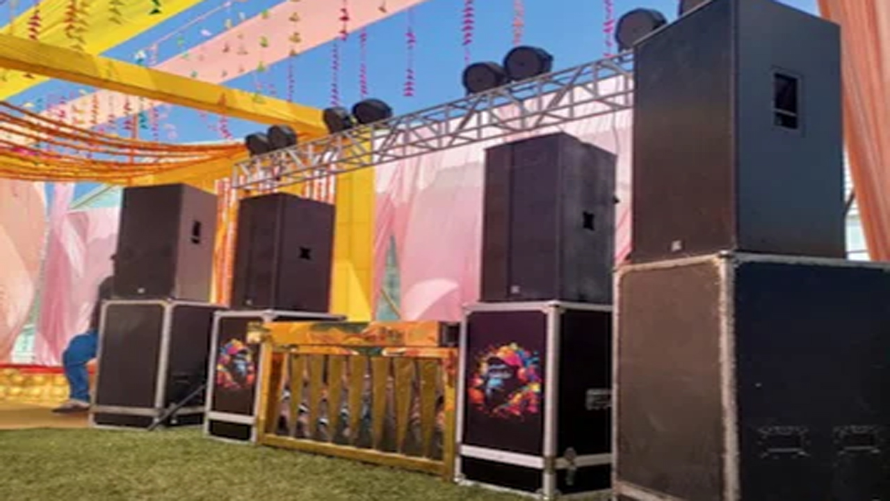 dj2.jpg