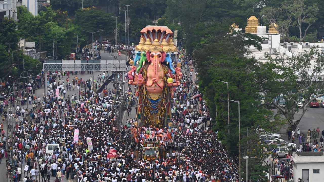 khairatabad-bada-ganesh1.jpg