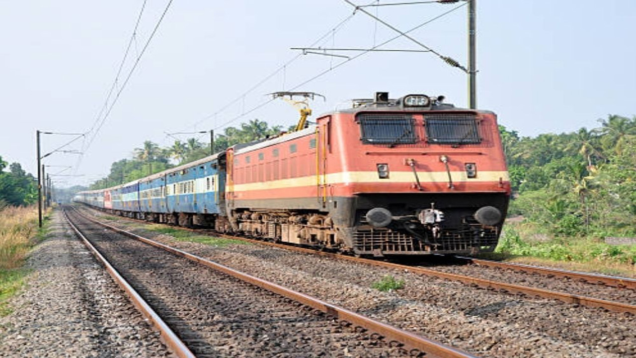 train2.jpg